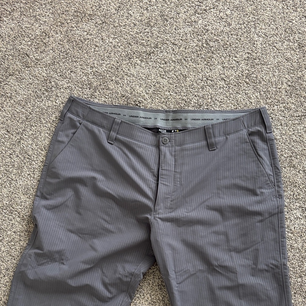 Under Armour Men's Gray Pinstripe Performance Golf Pants